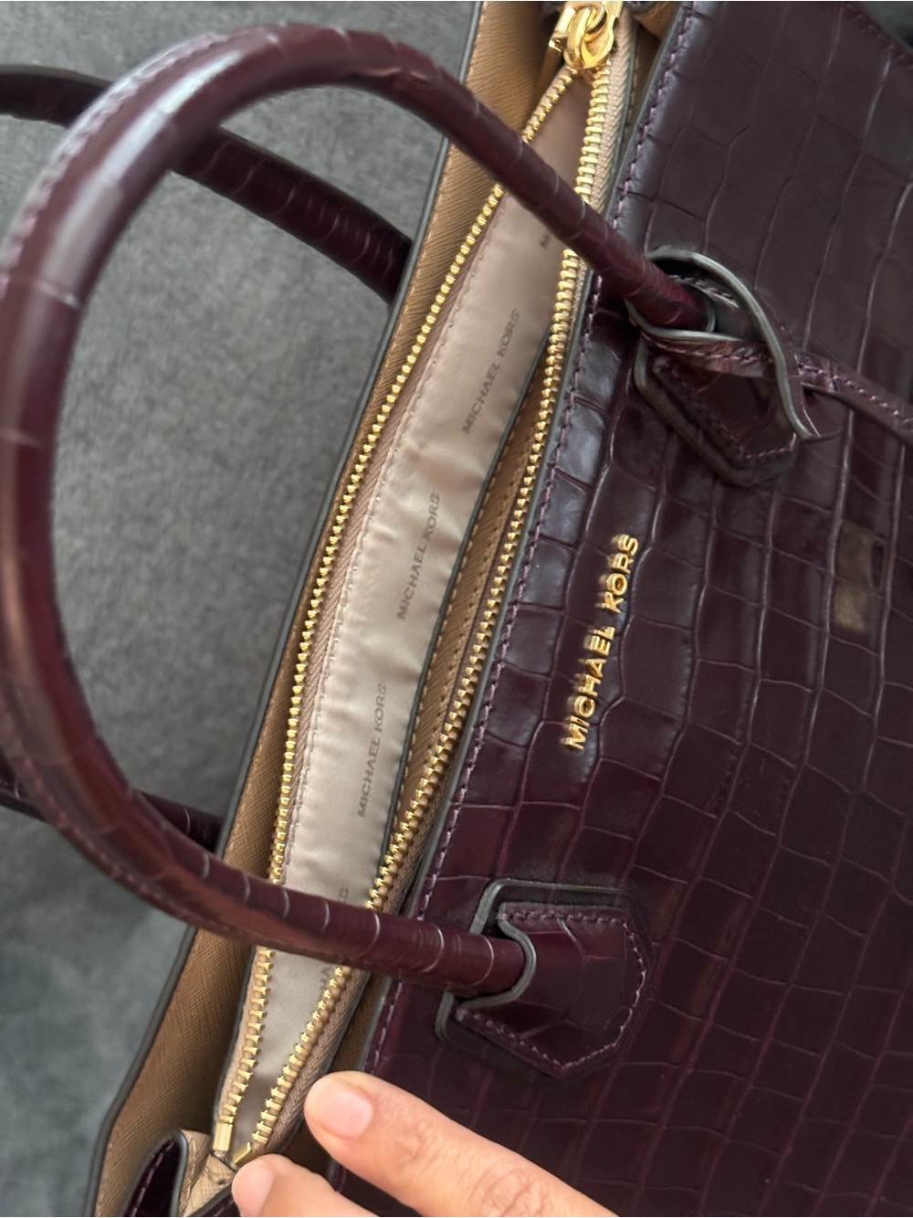 HOT DEAL!! NEW!Gorgeous Michael Kors Croc-Embossed Satchel in Burgundy with gold - Picture 14 of 14